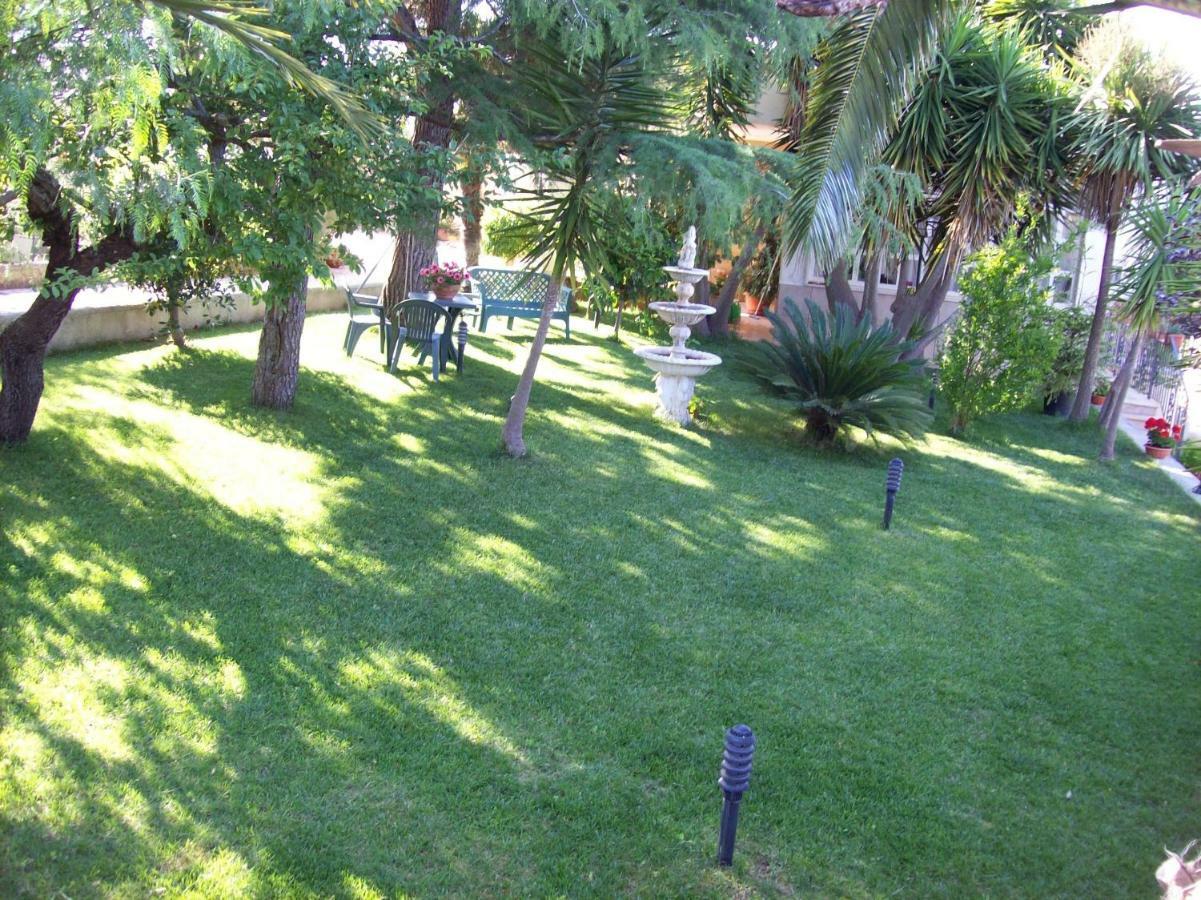 B&B Lo Smeraldo Castellana Grotte Exterior photo